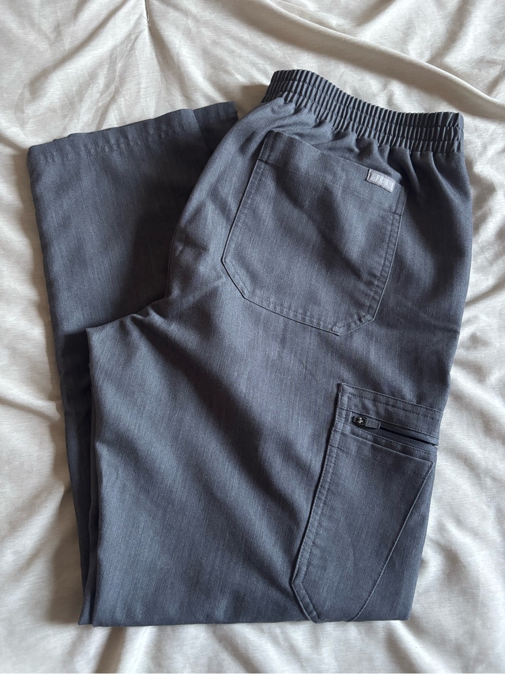 Figs Yola scrub pants- Graphite